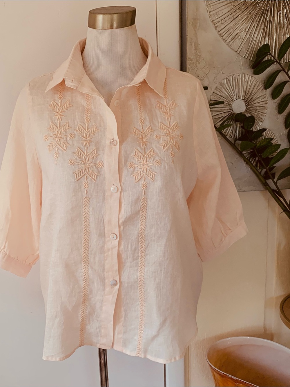 NWT Life shop Atelier light peach embroidery linen blouse  size L/XL